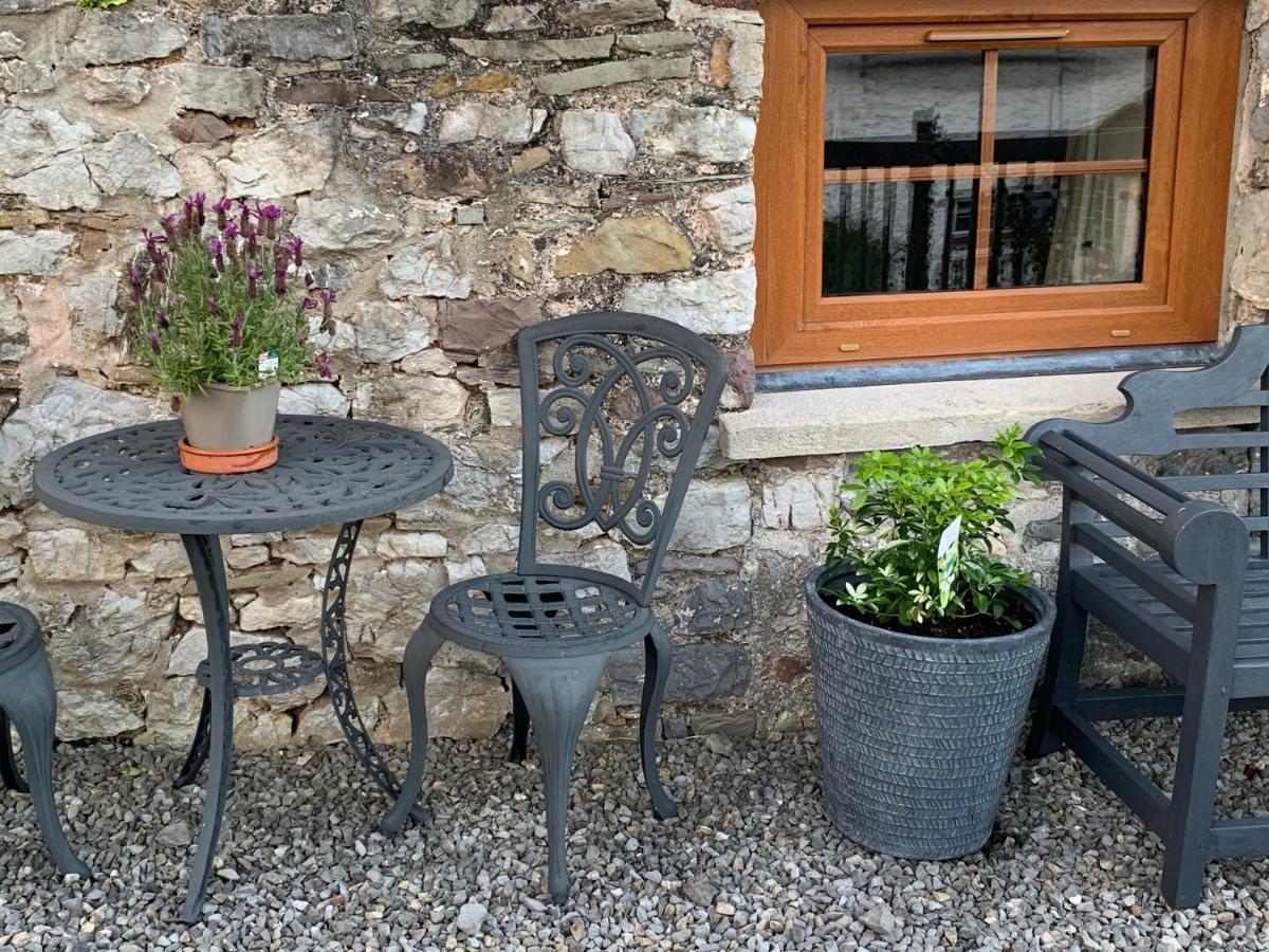 The Reindeer Retreat Buttercup Twin Hotell Kidwelly Eksteriør bilde